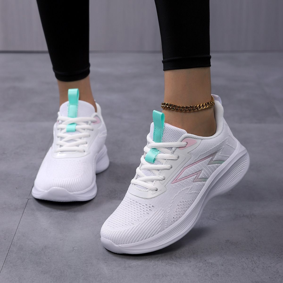 2025 Spring/Summer New Anti-slip, Lightweight Running Shoes