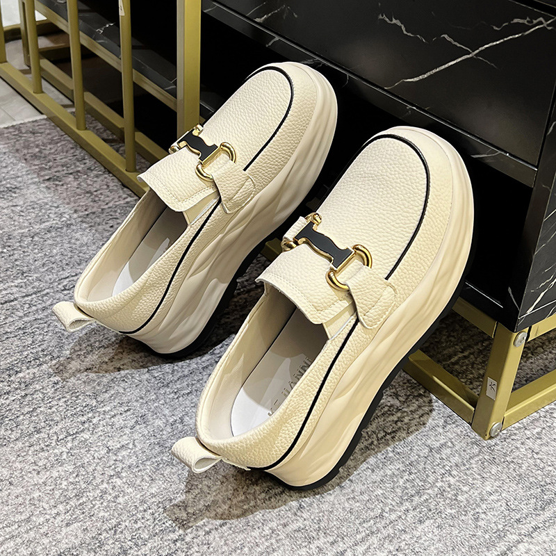 2023 Autumn New Thick-soled White Slip-on Loafers