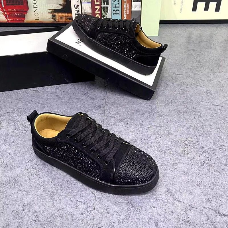New 2025 casual shoes men's trendy studded shoes low-cut shoes fashion