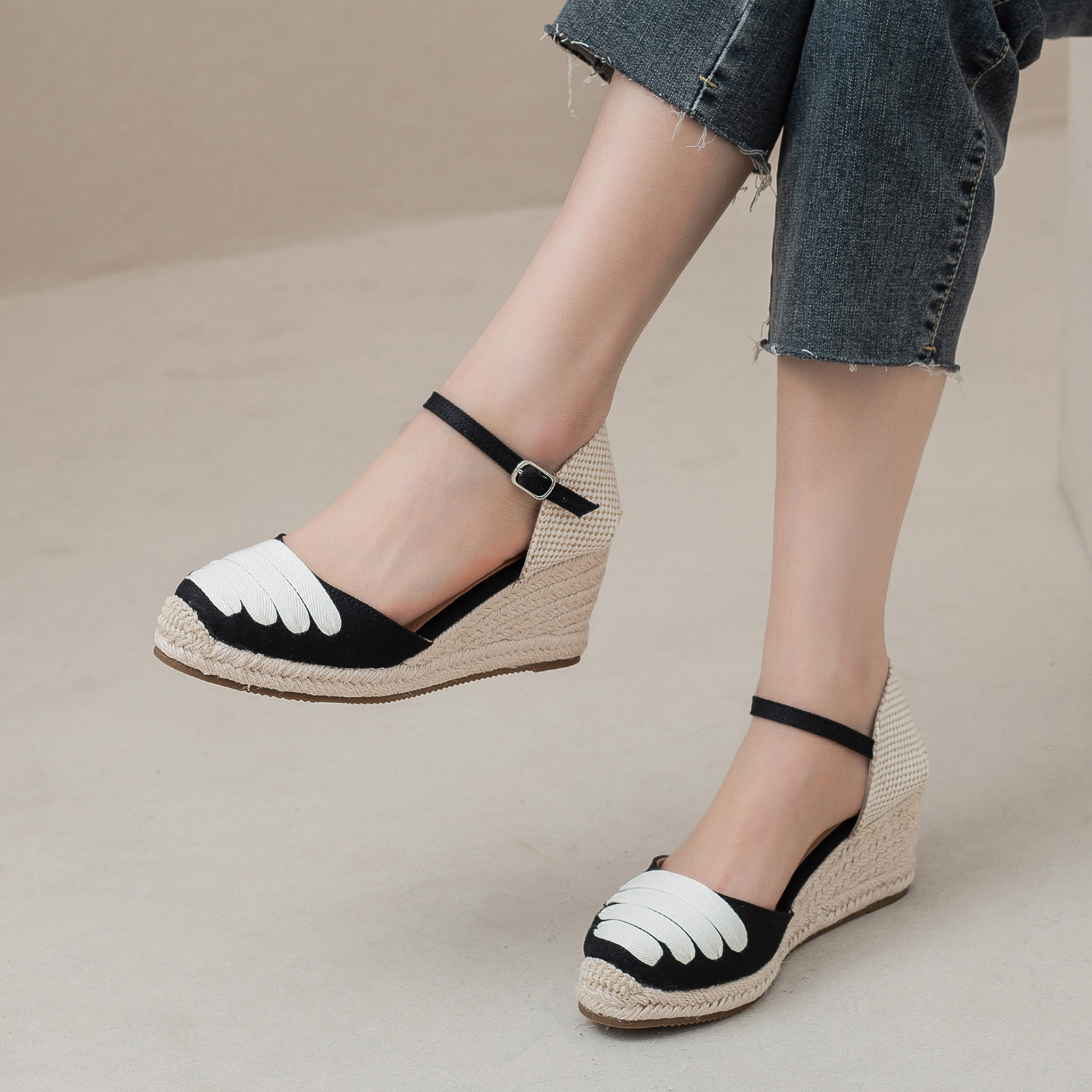 Spring Summer Soft Anti Slip Straw Sandals