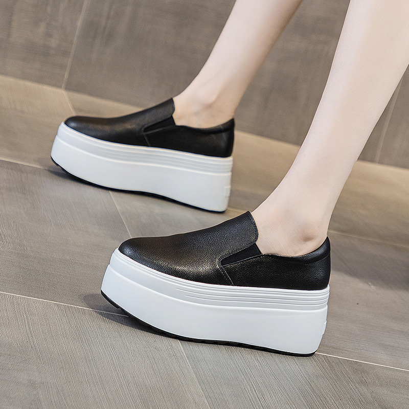 2025 Spring New Thick-soled White Slip-on Loafers