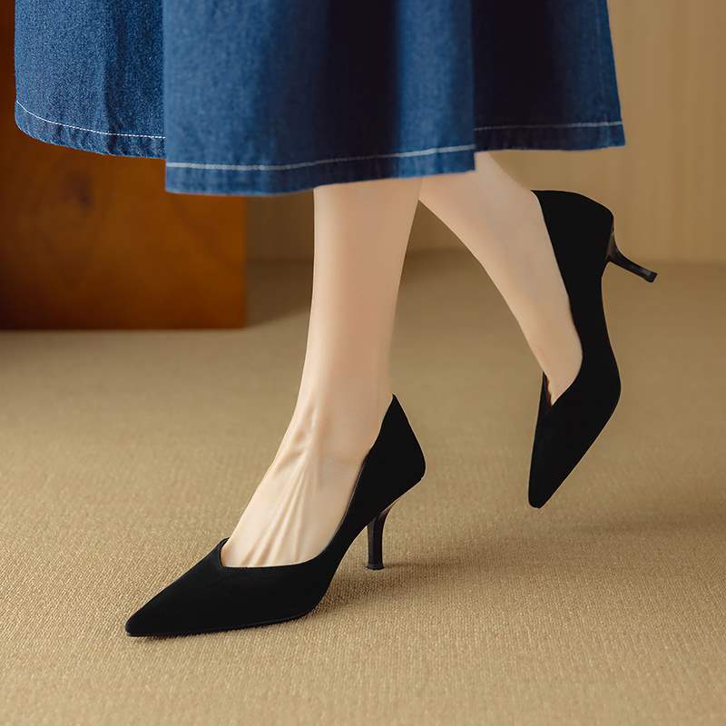 Pointed Nude Office Heels 2025 Minimalist